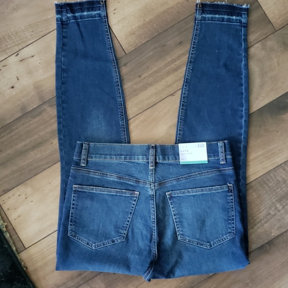 DKNY Dark Wash Skinnies - Picture 4 of 5